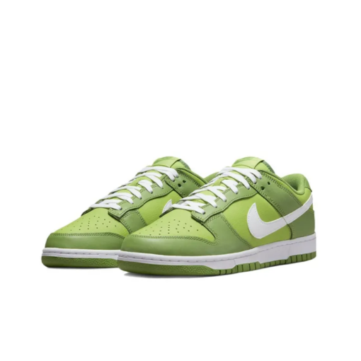 Dunk Low 'chlorophyll' Iconic Sneaker