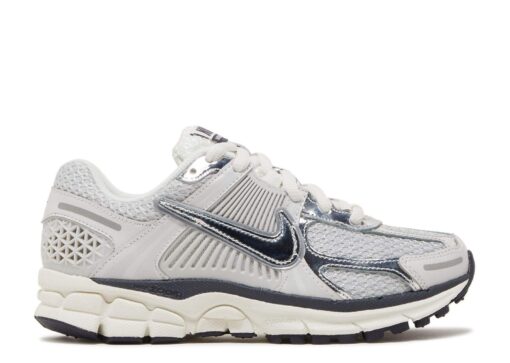 Nike Wmns Air Zoom Vomero 5 Photon Dust Classic Kicks
